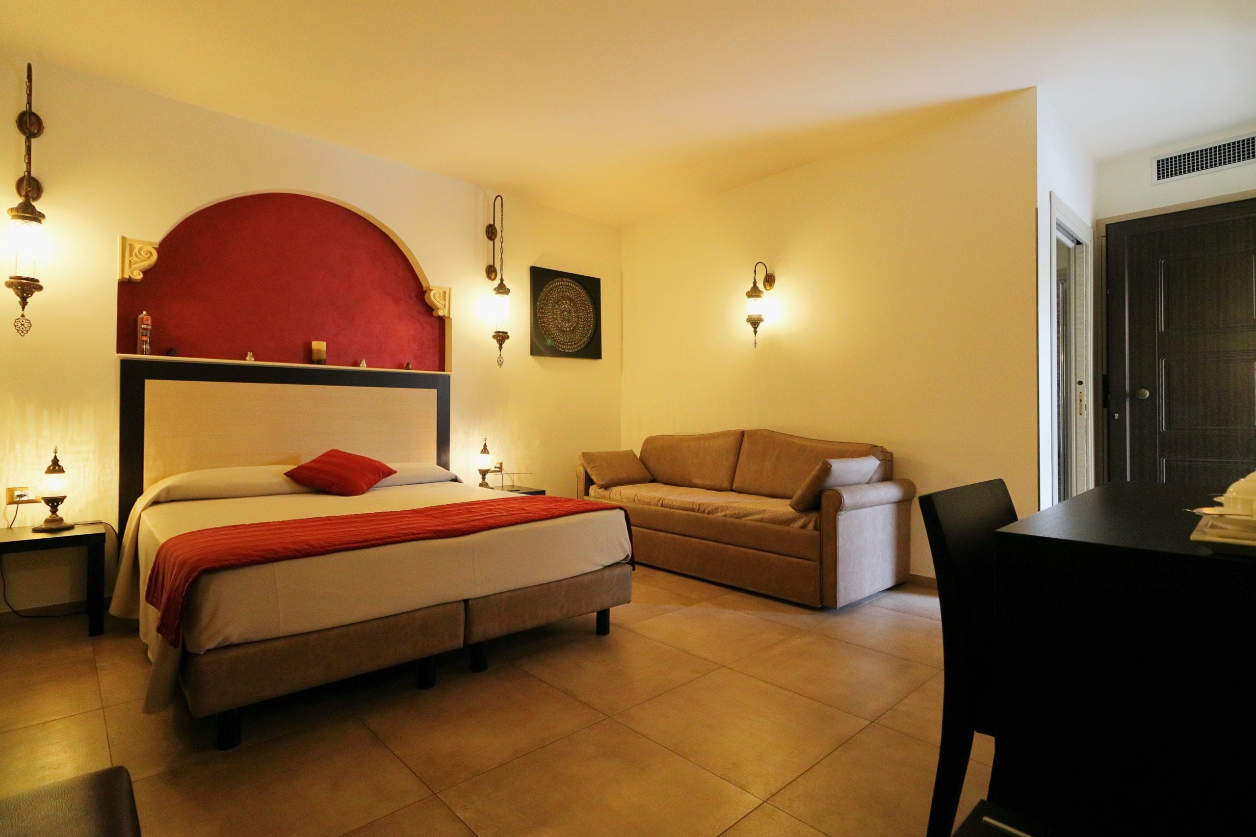Chambres - Riad Comfort Rooms France chambre comfort rez de chaussee double arc bordeaux riad comfort rooms 2