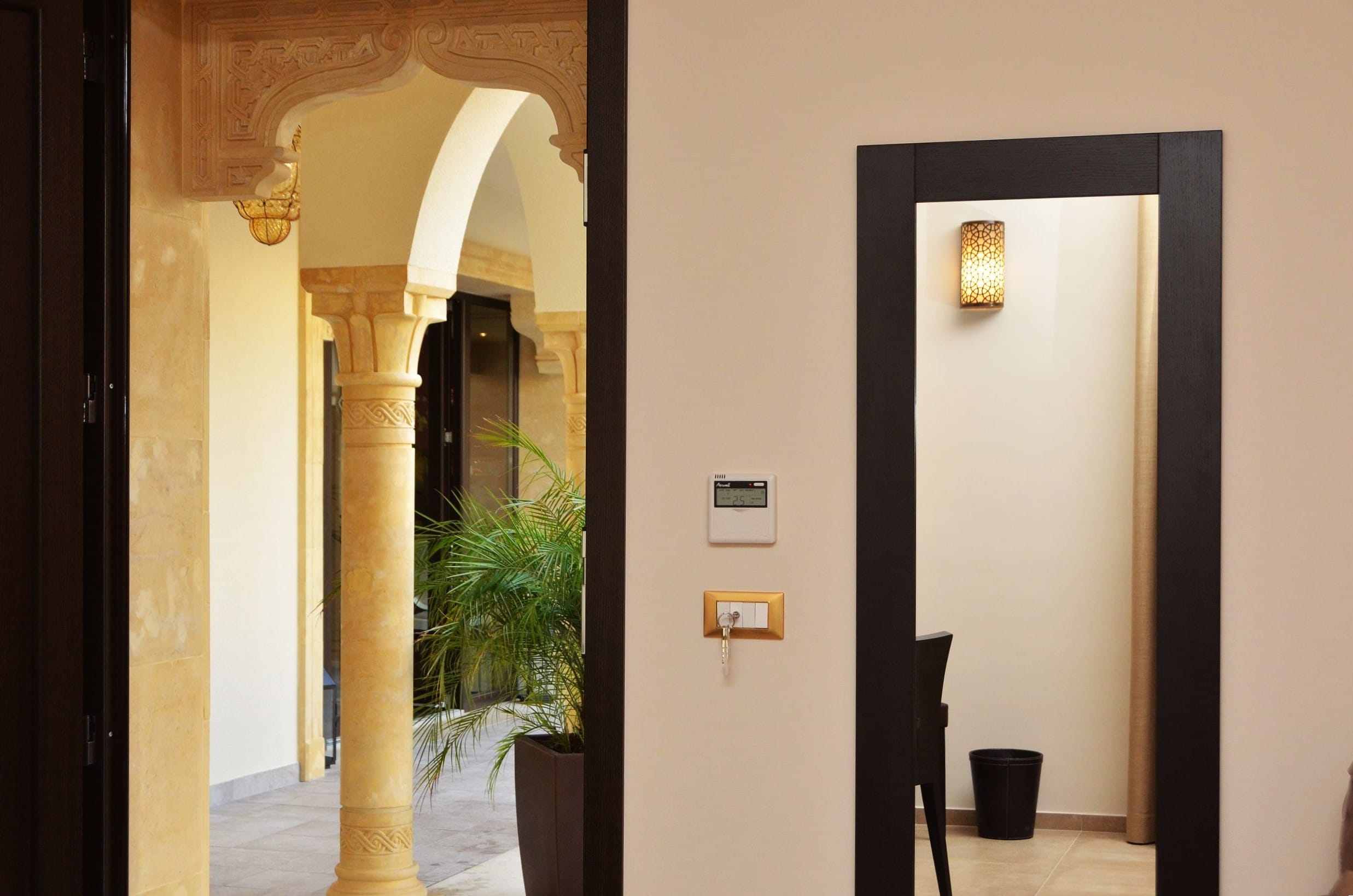 Chambres - Riad Comfort Rooms France detail entree chambre riad comfort rooms san vito lo capo 6